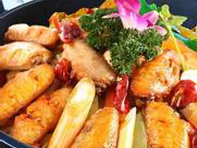 小吃店怎么打開市場呢？四川小吃培訓(xùn)學(xué)校提議