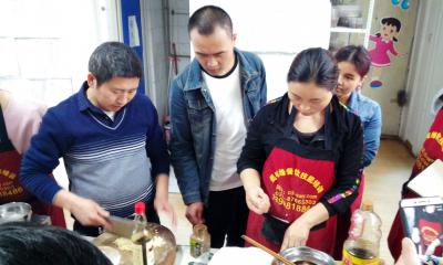 成都冒菜培訓：如何經營好一家冒菜店呢？