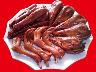 鹵菜出鍋就發(fā)黑，抹鹵水VS抹鹵油哪個好？