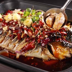 烤魚時，萬萬不可直接刷油烤！多加這1步，美味極了，還去腥