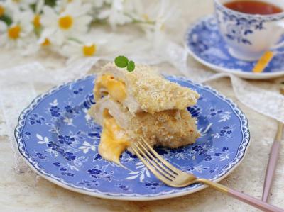 又香又酥，咬一口還爆漿，包你吃過(guò)還想吃