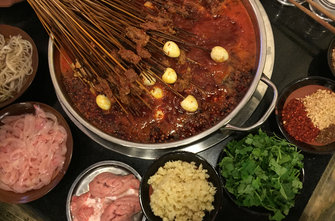 串串香做法配方，串串香培訓(xùn)哪個好，學(xué)做串串香技術(shù)