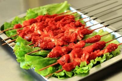 四川熱門燒烤技能操練哪家專業(yè)？完全掌握技能每一個細節(jié)