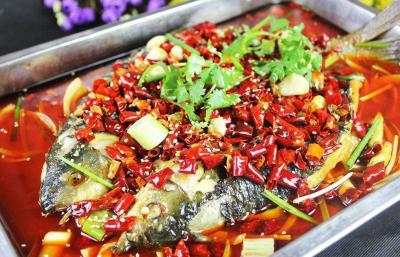 成都哪里學(xué)正宗烤魚(yú)技術(shù)做法？學(xué)習(xí)期間實(shí)際操作