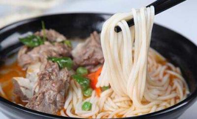 四川羊肉粉技術(shù)培訓(xùn)班哪里好？全程手把手的教