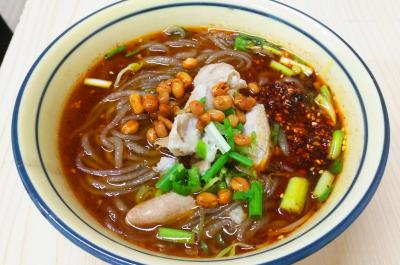 手工肥腸粉技術(shù)培訓(xùn)班哪里好？通過全程實(shí)操一人一灶