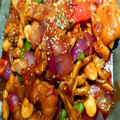  四川麻辣干鍋技術做法哪里好？葷素搭配合理