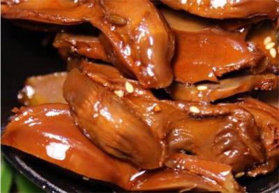 成都現(xiàn)撈鹵菜技術(shù)培訓(xùn)哪里正宗？餐飲小吃培訓(xùn)公司