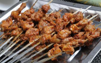 四川燒烤技術(shù)培訓(xùn)班哪里一對(duì)一？小吃技術(shù)創(chuàng)業(yè)服務(wù)