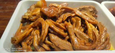 四川學(xué)鹵菜技術(shù)做法哪里好？鹵菜拌料的制作