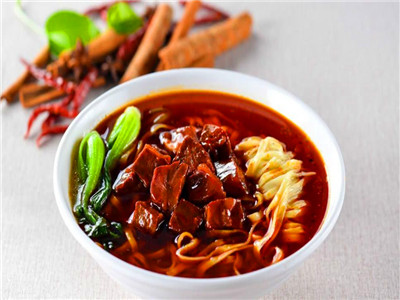 牛肉面食技術(shù)培訓(xùn)班哪家便宜？面食培訓(xùn)理論與實(shí)踐結(jié)合