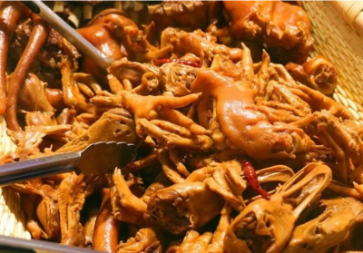 麻辣現(xiàn)撈鹵菜訓(xùn)練哪里好？學(xué)員親自動手操作