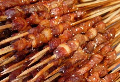 燒烤技術(shù)培訓(xùn)學(xué)校在哪里更正宗？能滿足食客的消費
