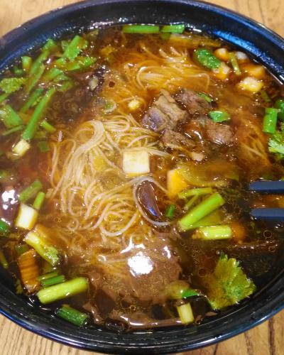 過橋砂鍋米線技術(shù)培訓(xùn)哪里好？