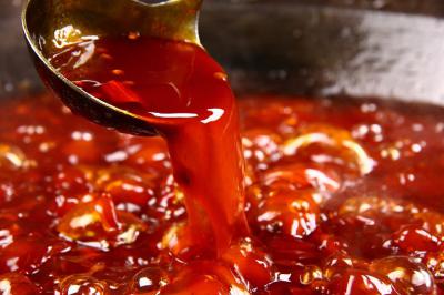 四川餐飲技術(shù)培訓(xùn)學(xué)校，重慶火鍋技術(shù)培訓(xùn)哪里專業(yè)？