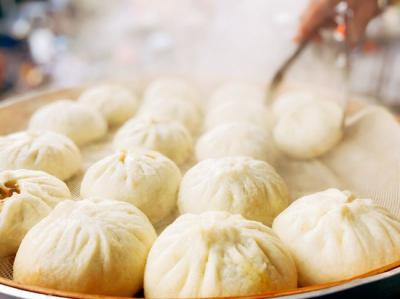 小吃培訓(xùn)學(xué)?？孔V嗎？三大保障等你來挑戰(zhàn)