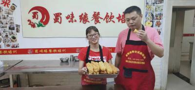 美食小吃技術(shù)培訓(xùn)學(xué)校，四川小吃培訓(xùn)學(xué)校排名