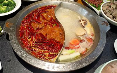 專(zhuān)業(yè)火鍋炒料學(xué)習(xí)哪里技術(shù)過(guò)硬？專(zhuān)業(yè)火鍋底料技術(shù)培訓(xùn)