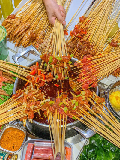 串串培訓(xùn)學(xué)費(fèi)多少？成都串串香培訓(xùn)班哪家好？