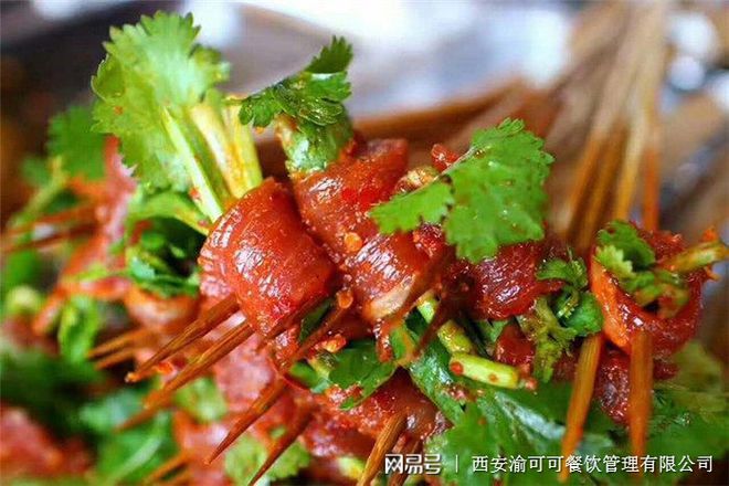 串串香培訓(xùn)學(xué)校哪個(gè)好？成都哪里可以學(xué)串串香技術(shù)？