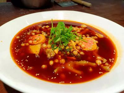 正宗冒菜技術(shù)培訓(xùn)班哪家好？西安冒菜技藝培訓(xùn)指南