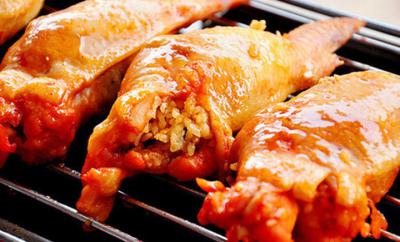 雞翅包飯技術(shù)培訓(xùn)哪家更專業(yè)？ 飄味緣雞翅包飯技術(shù)培訓(xùn)