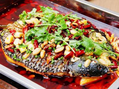 麻辣烤魚技術(shù)培訓(xùn)哪里好？飄味緣培訓(xùn)學(xué)?！承募妓?，助您撬動(dòng)財(cái)富之門