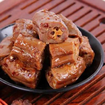 絕味鴨脖技術(shù)培訓(xùn)深度解析：飄味緣培訓(xùn)是更好的選擇嗎？