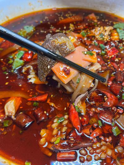 蒜瓣魚火鍋技術(shù)培訓(xùn)學(xué)校哪家好？深度解析飄味緣餐飲培訓(xùn)的獨特優(yōu)勢