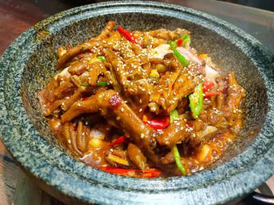 無骨鴨掌技術培訓哪里學？飄味緣餐飲技術培訓學校專業(yè)解析