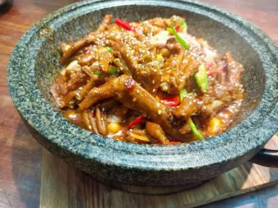 無骨鴨掌技術培訓哪家好？飄味緣餐飲小吃培訓學校深度解析