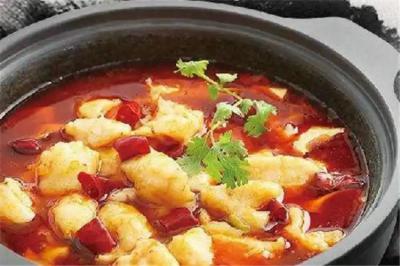 石鍋啵啵魚培訓(xùn)班有哪些學(xué)校好點？飄味緣小吃培訓(xùn)班深度解析