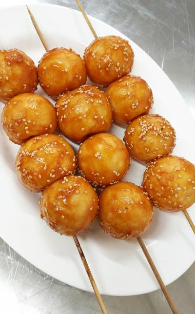 學(xué)做糖油果子技術(shù)培訓(xùn)哪里好？飄味緣小吃培訓(xùn)學(xué)校詳解