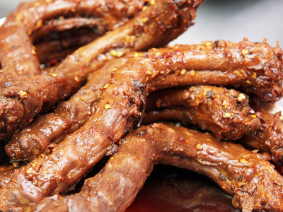 麻辣鴨脖技術(shù)培訓(xùn)班多少錢？飄味緣小吃培訓(xùn)學(xué)校比較好